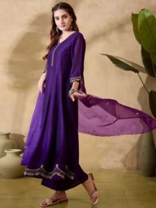 Women Purple Silk Blend Embroidered Kurta with Pant and Dupatta (Set